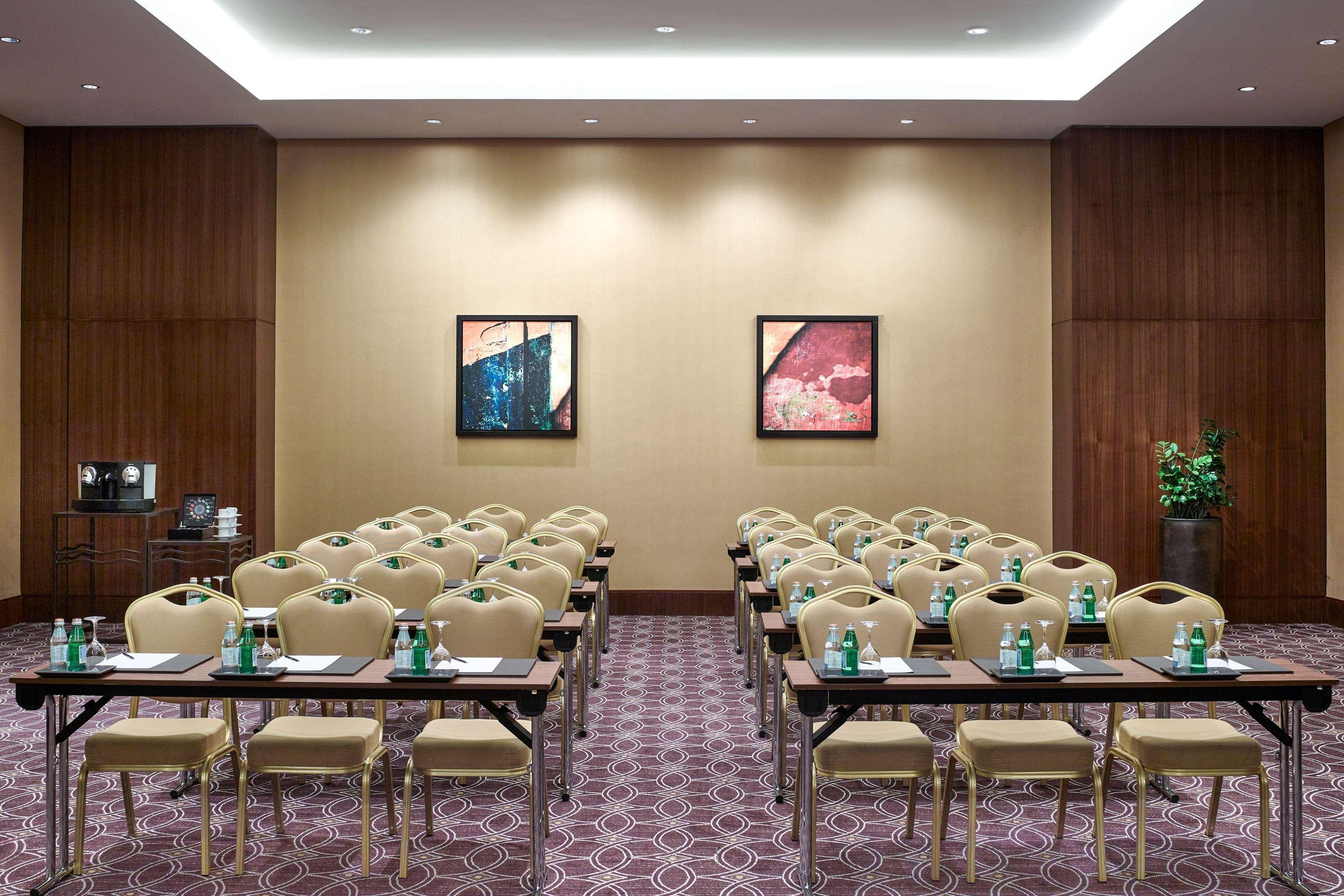 Swissôtel Living Al Ghurair 5* Dubai