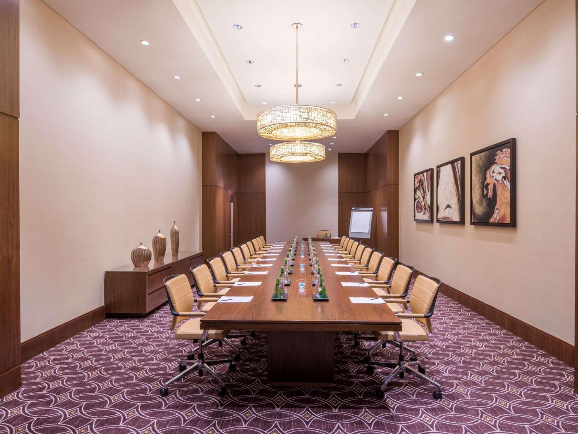 Swissôtel Living Al Ghurair Apart-hotel 5*