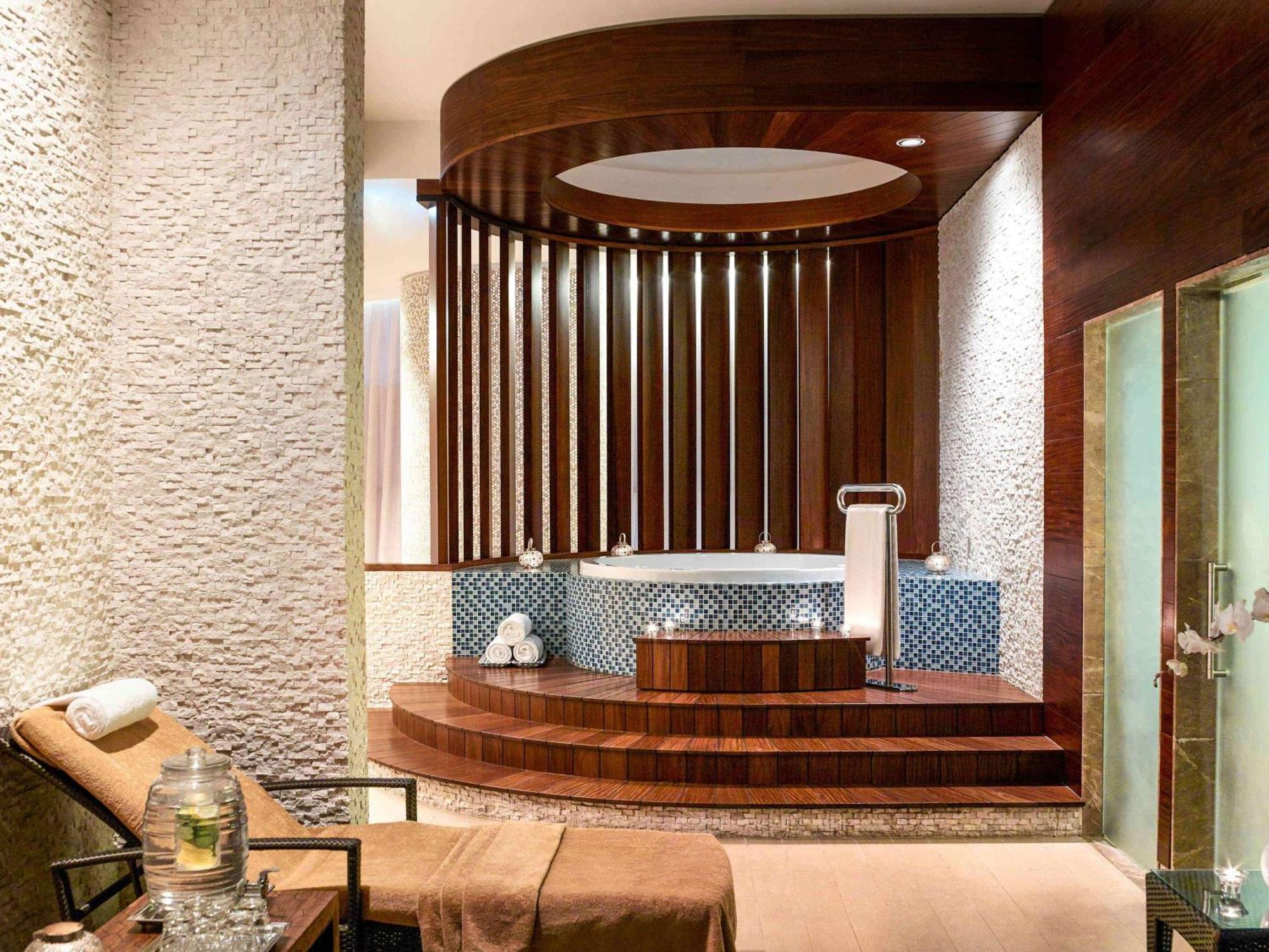 Apart-hotel Swissôtel Living Al Ghurair 5*